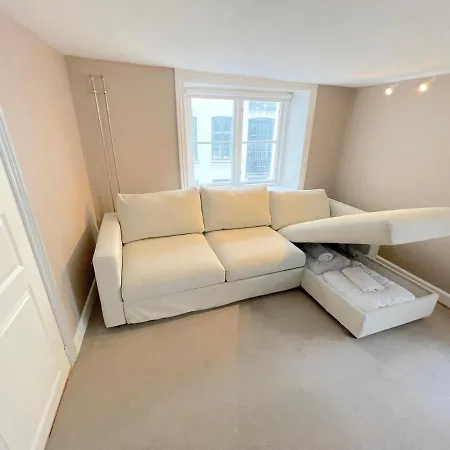 Stylish With Balcony In The Heart Of Apartament Kopenhaga