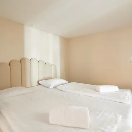 Stylish With Balcony In The Heart Of Kopenhaga