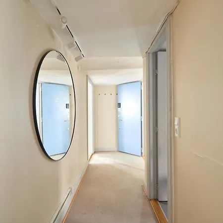 Stylish With Balcony In The Heart Of Apartament